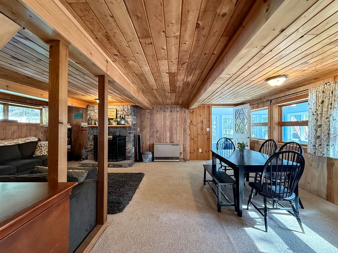 Cabins (United States of America, Fryeburg, Maine)