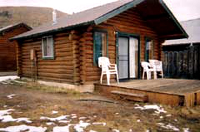Lakeview Cabin by the Sawtooth Mountains in Idaho