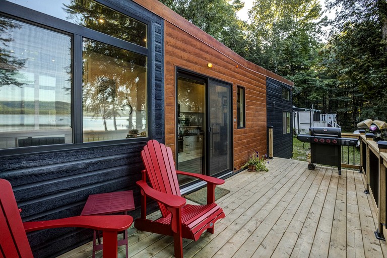 Tiny Houses (Canada, Petawawa, Ontario)
