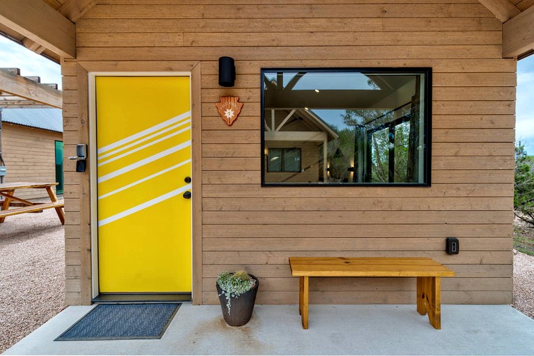 Cabins (Dripping Springs, Texas, United States)