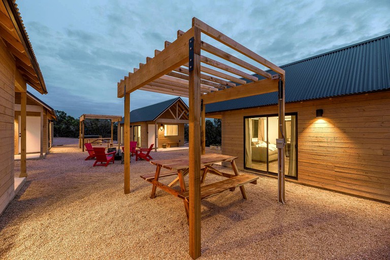 Cabins (Dripping Springs, Texas, United States)