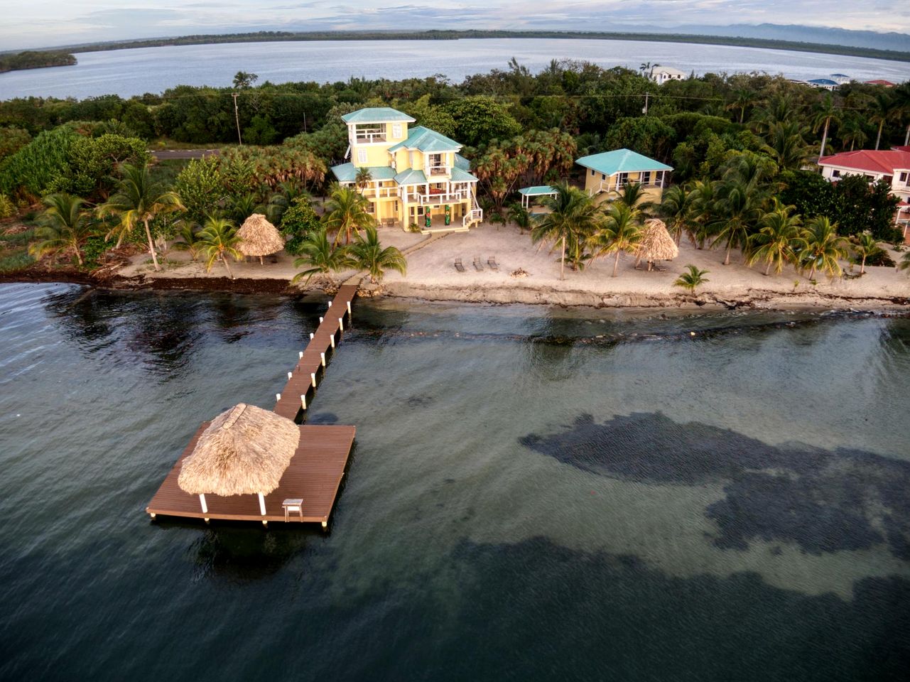 Beautiful Beach House with Swimming Pool and Gorgeous Ocean VIews in Belize City, Belize District