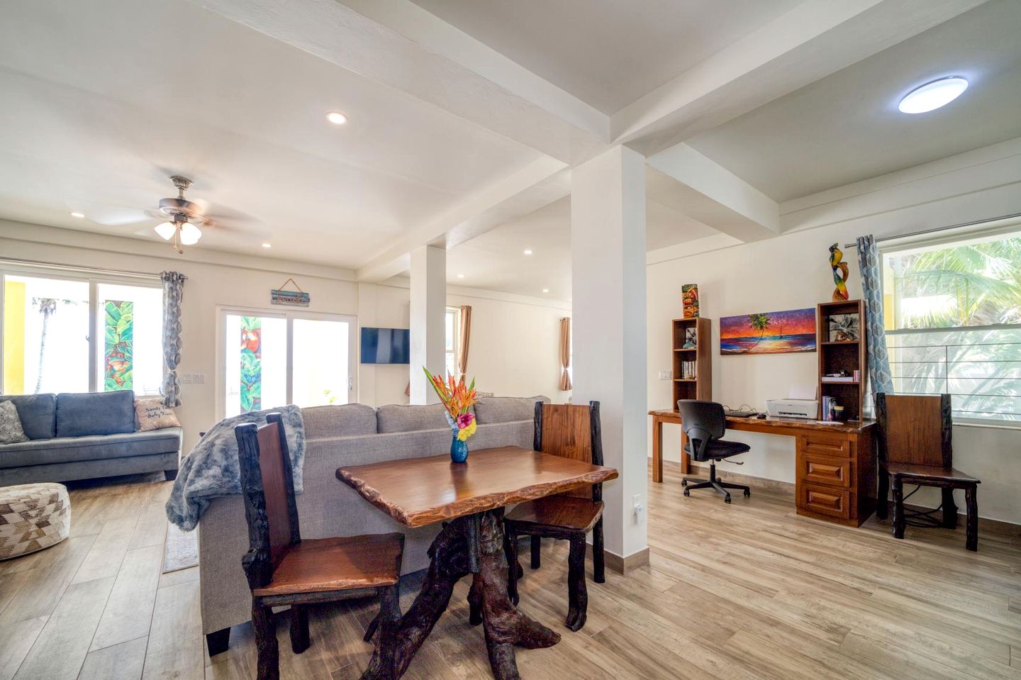 Beautiful Beach House with Swimming Pool and Gorgeous Ocean VIews in Belize City, Belize District