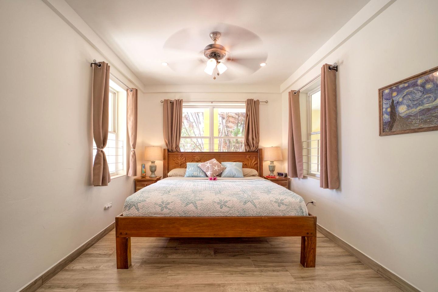Beautiful Beach House with Swimming Pool and Gorgeous Ocean VIews in Belize City, Belize District