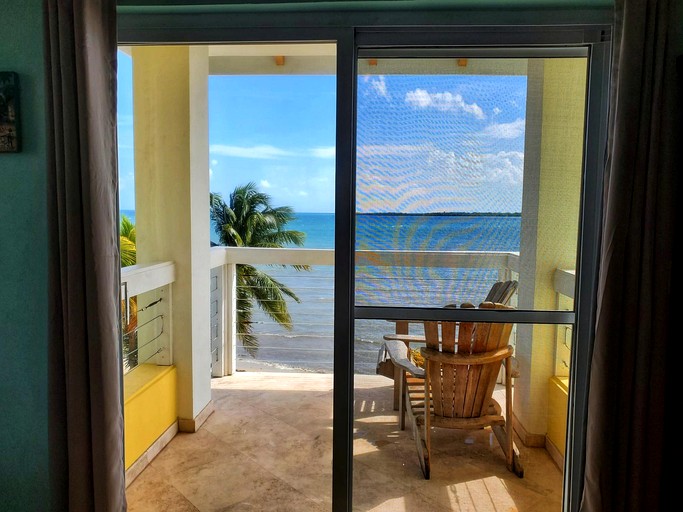 Beach Houses (Belize, Belize City, Belize District)