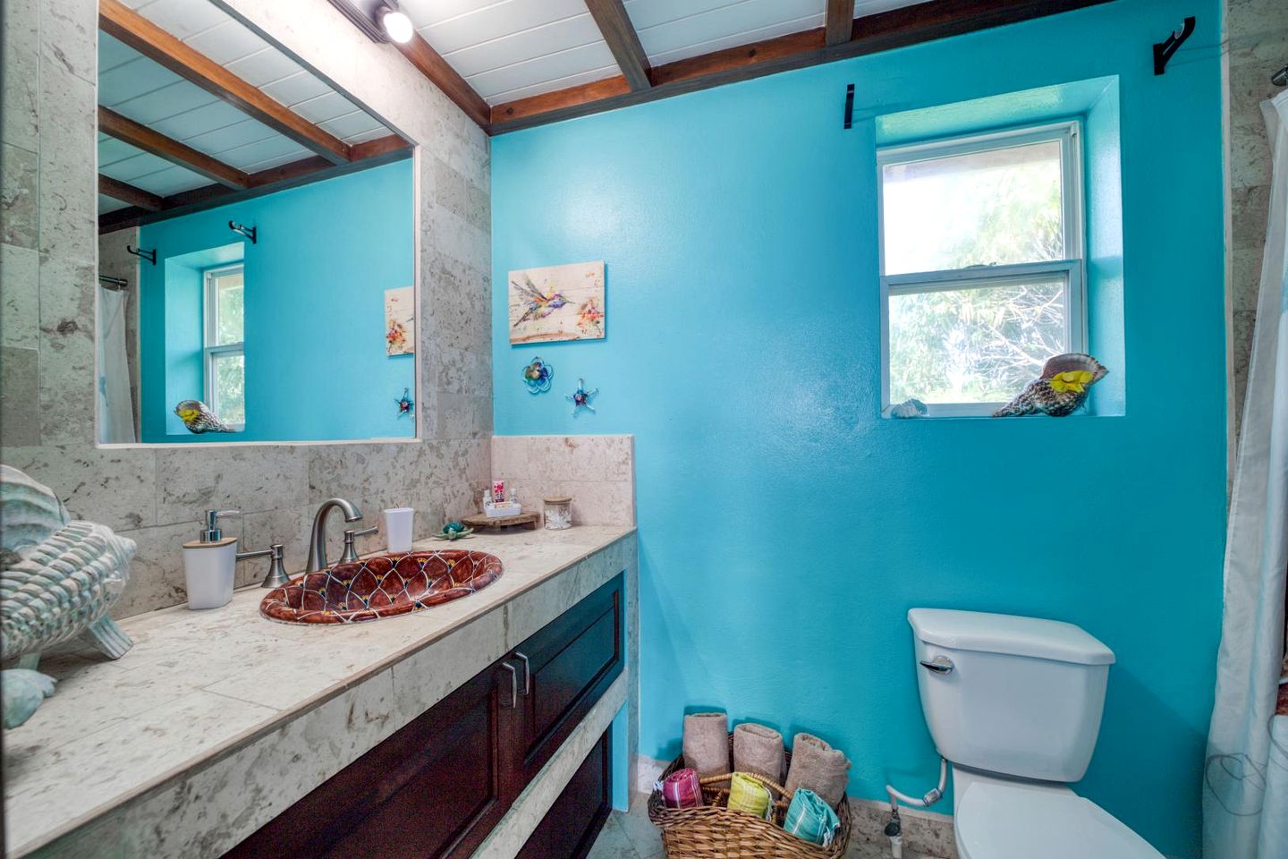 Beautiful Beach House with Swimming Pool and Gorgeous Ocean VIews in Belize City, Belize District