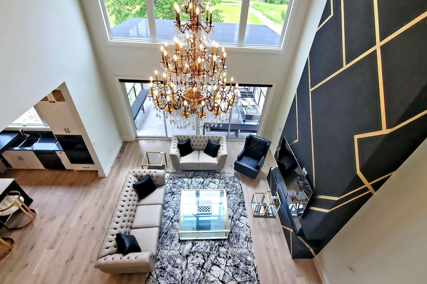 Luxurious Chalet with Stunning Niagara River Views near Niagara Falls, Fort Erie Ontario