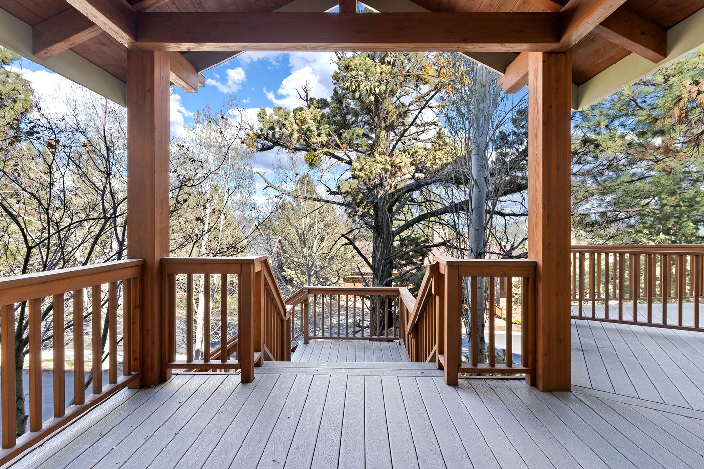Beautiful Cabin with Fireplace and Barbecue in Bend, Oregon