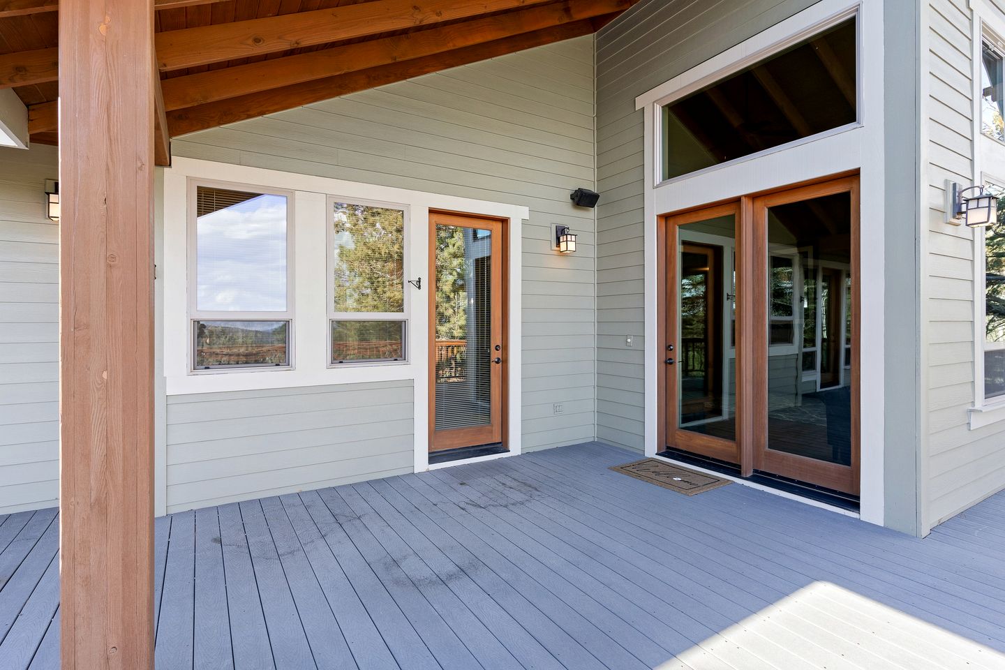 Beautiful Cabin with Fireplace and Barbecue in Bend, Oregon