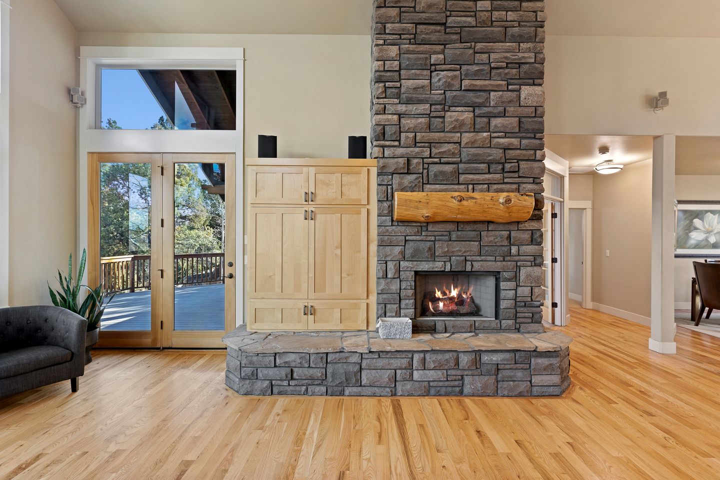 Beautiful Cabin with Fireplace and Barbecue in Bend, Oregon