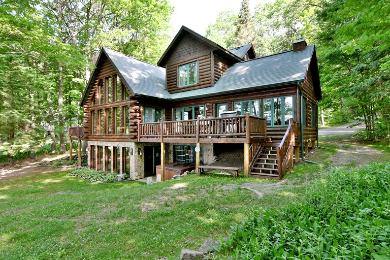 Log Cabins (United States of America, Hayward, Wisconsin)
