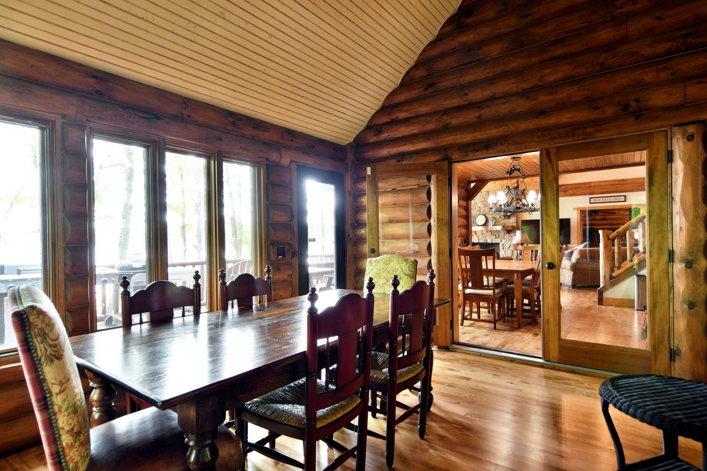 Luxury Log Cabin for Families with Private Boat Dock on Round Lake in Hayward, Wisconsin