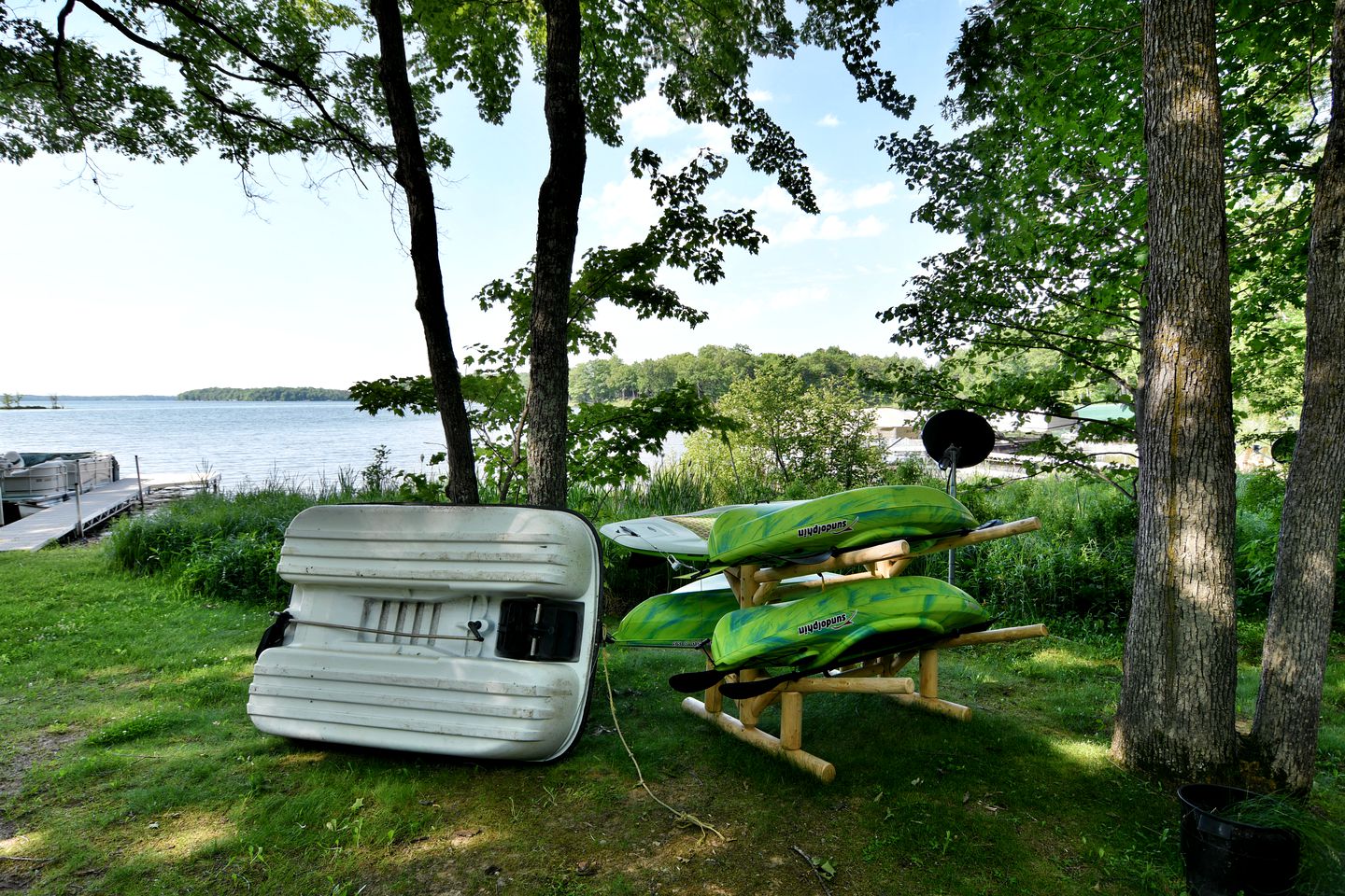 Luxury Log Cabin for Families with Private Boat Dock on Round Lake in Hayward, Wisconsin