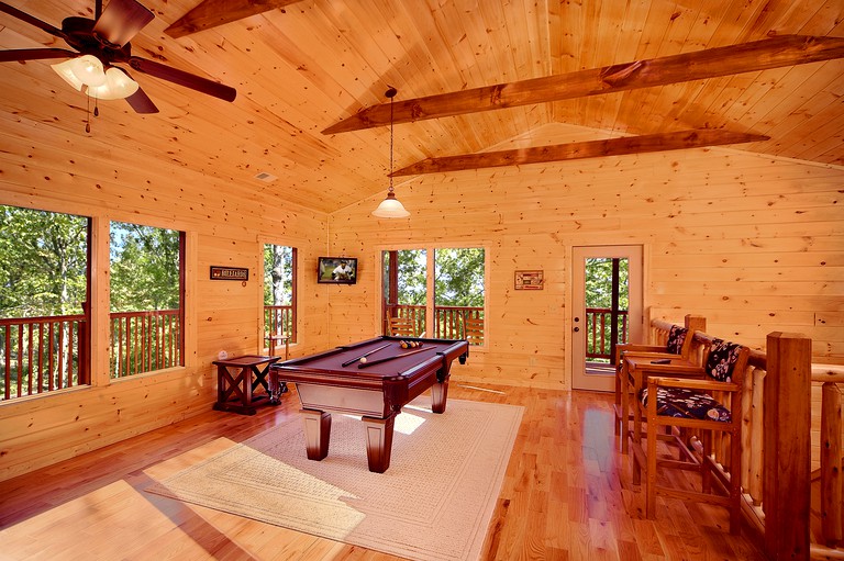 Cabins (United States, Gatlinburg, Tennessee)