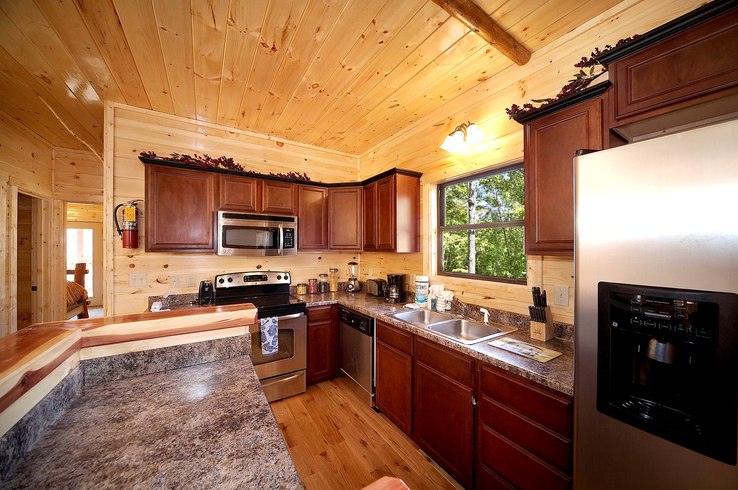 Luxurious Cabin Rental for a Family Getaway in the Smoky Mountains, TN