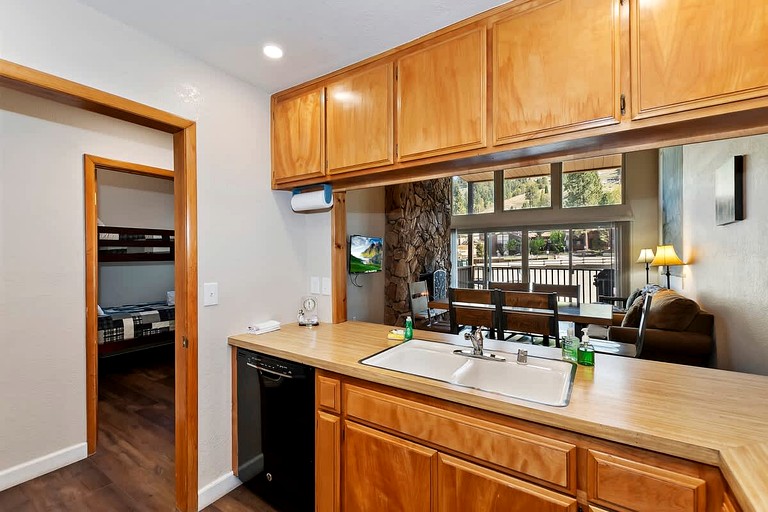 Cabins (United States of America, Big Bear Lake, California)