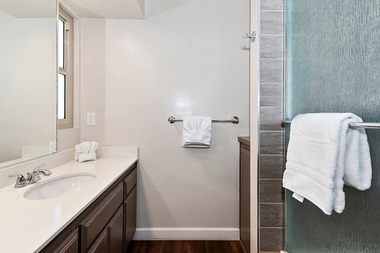 Cabins (United States of America, Big Bear Lake, California)