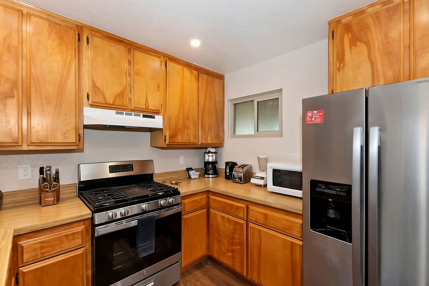 Luminous Cabin Suite with Barbecue Perfect for Winter Sports in Big Bear Lake, California