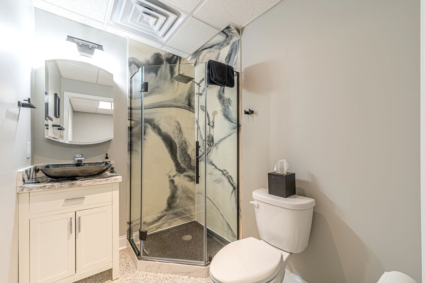 Luminous Cabin with Jacuzzi and Sauna in Helen, Georgia