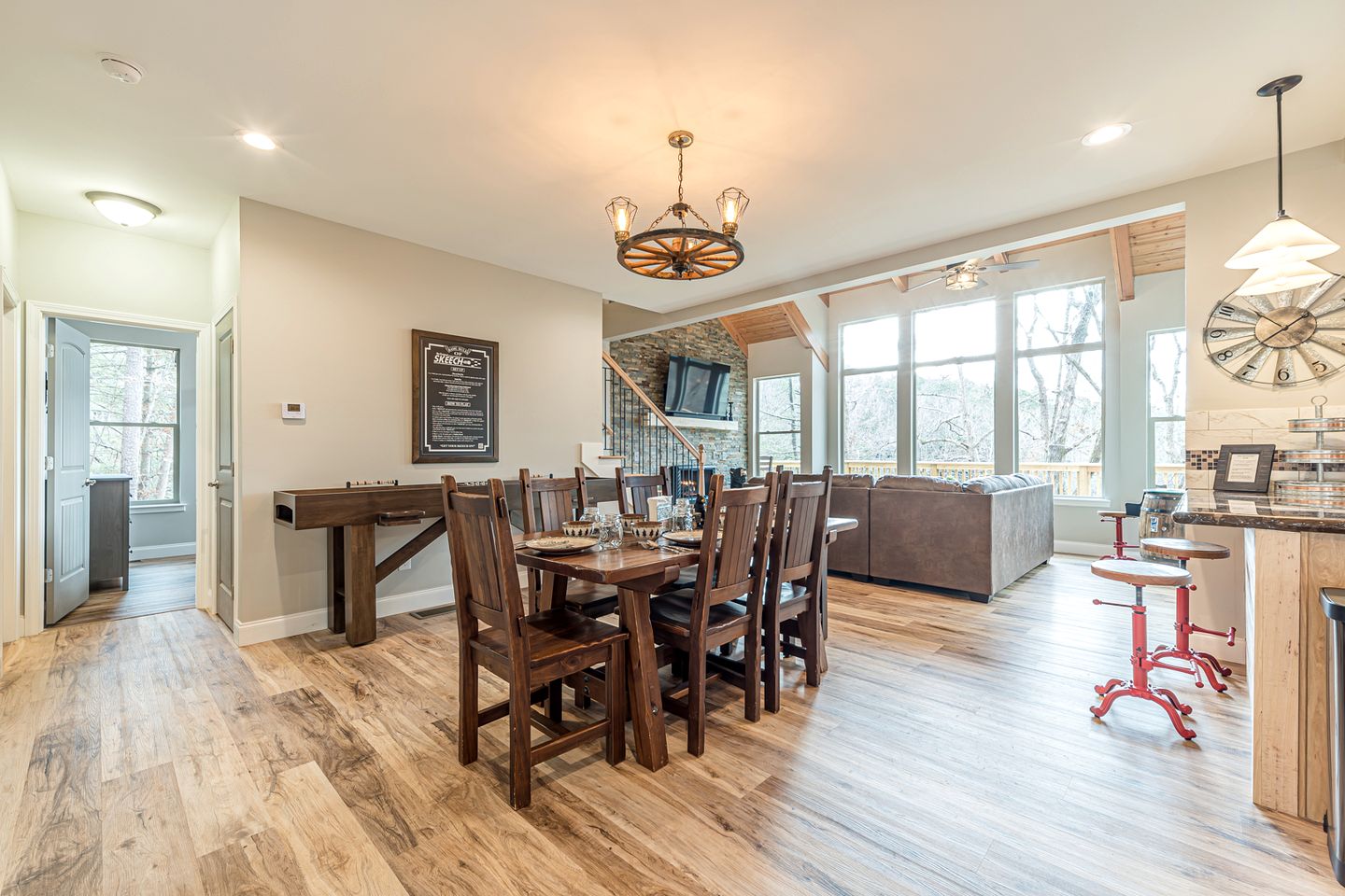 Luminous Cabin with Jacuzzi and Sauna in Helen, Georgia