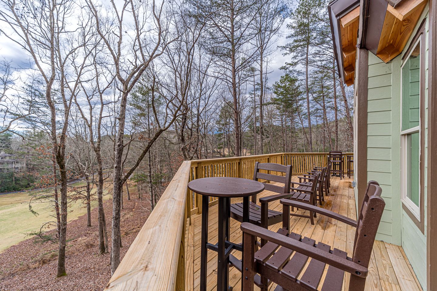 Luminous Cabin with Jacuzzi and Sauna in Helen, Georgia
