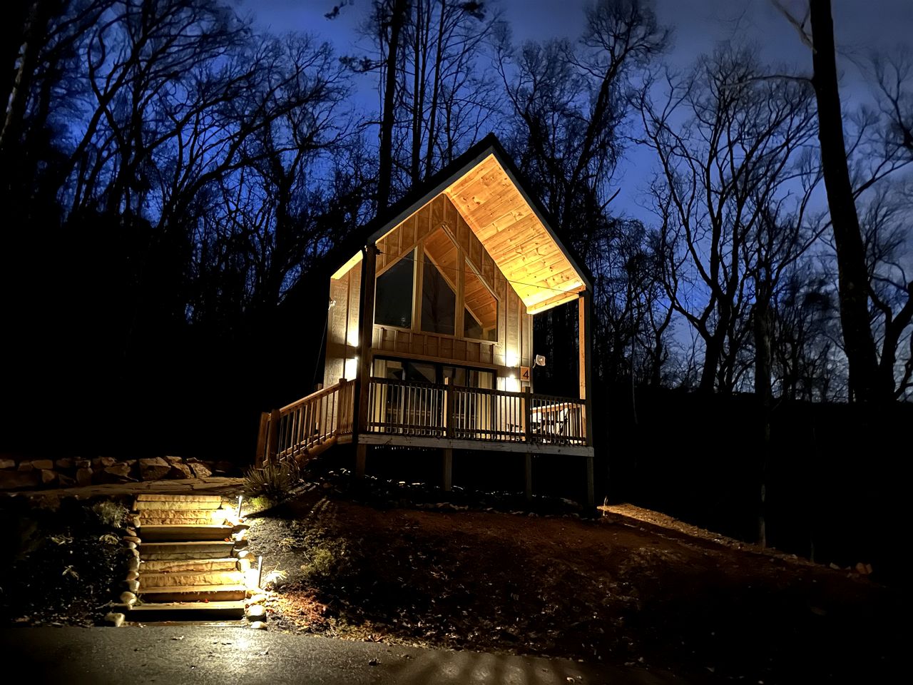 Luminous Cottage with Lofted Interior in Sevierville, Tennessee
