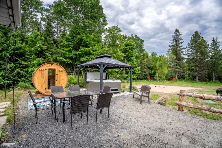 Cabins (Canada, Notre dame de la Merci, Quebec)