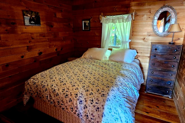 Cabins (United States of America, Greenville, Maine)