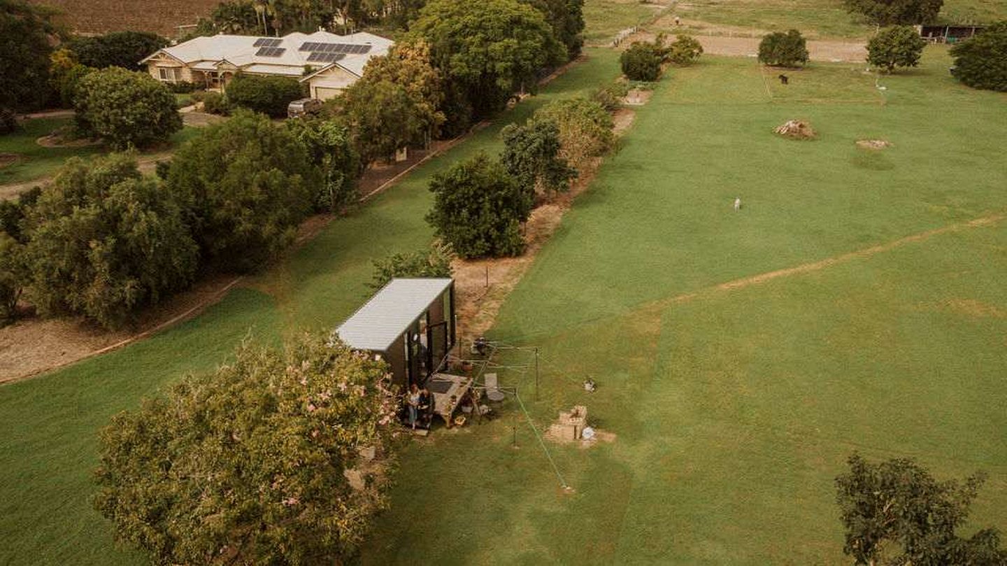 Luminous Tiny House with Beautiful Walking Trails in Queensland