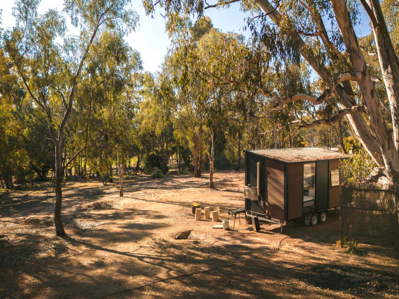 Luminous Tiny House Perfect for Water and Winter Sports in Victoria, Australia