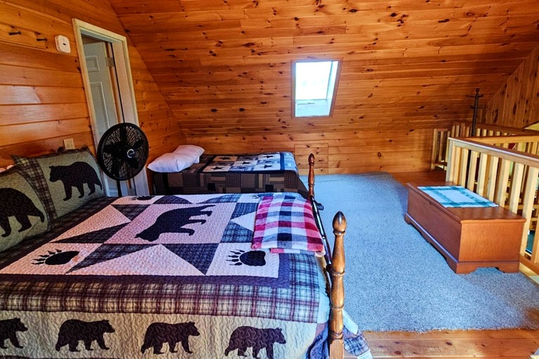Cabins (United States of America, Lily Bay Township, Maine)