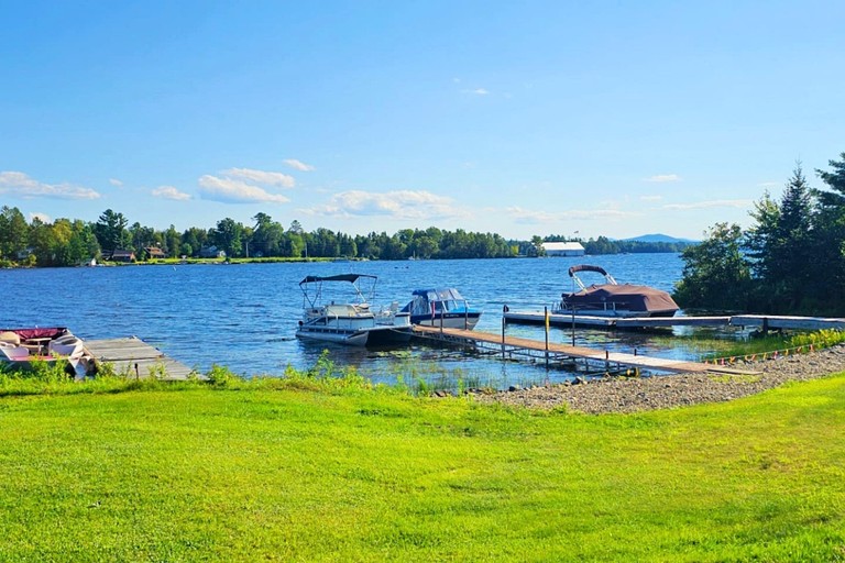 Cabins (United States of America, Lily Bay Township, Maine)