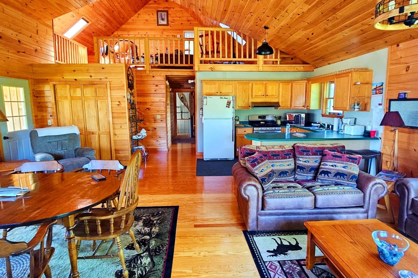 Luminous Wooden Cabin Perfect for Water Activities in Maine