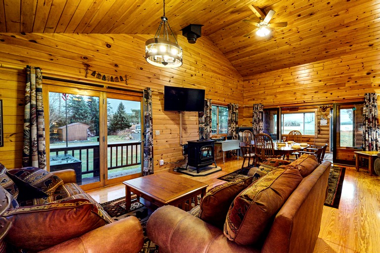 Cabins (United States of America, Lily Bay Township, Maine)