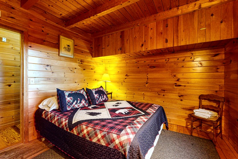 Cabins (United States of America, Lily Bay Township, Maine)