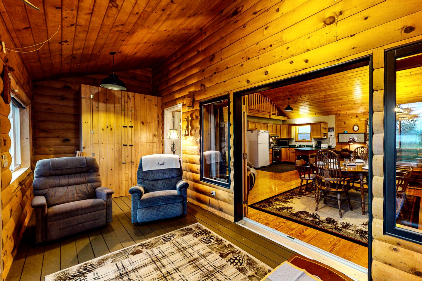 Luminous Wooden Cabin Perfect for Water Activities in Maine