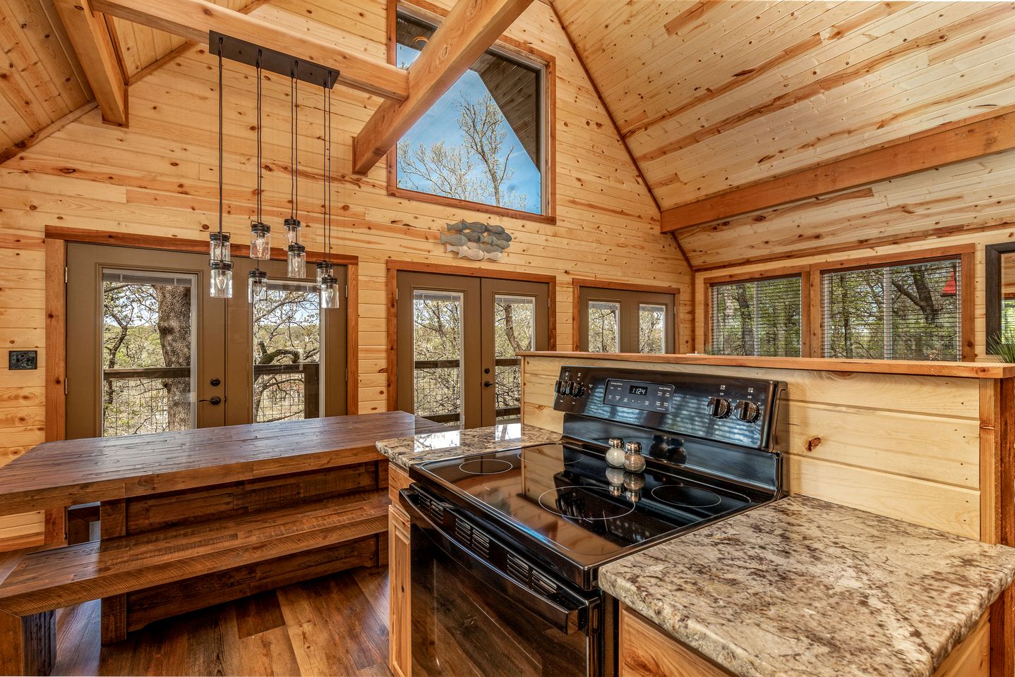 Luminous Wooden Cabin Suitable for Six in Oklahoma