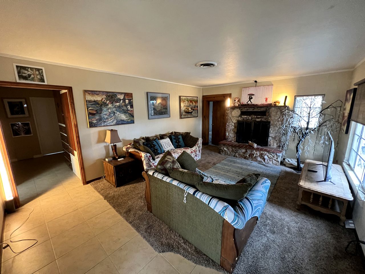 Desert Dreams with Your Furry Friend: Pet-Friendly Rental Under the Stars