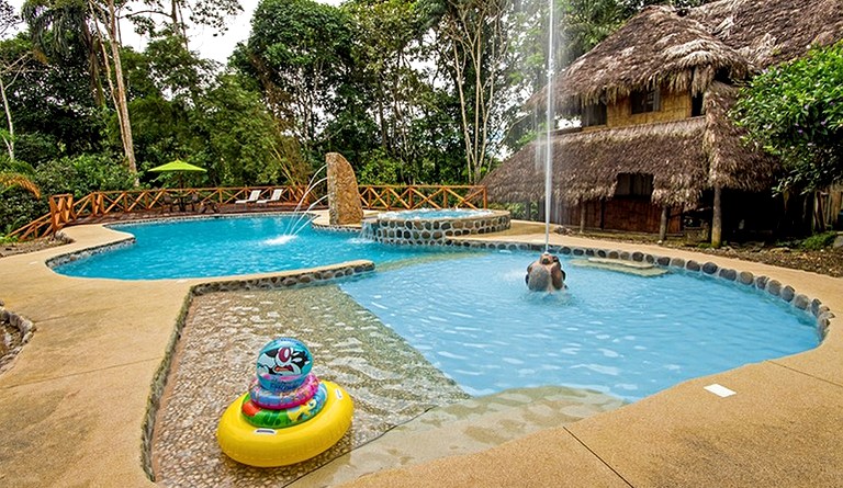 Huts (Tena, Napo, Ecuador)