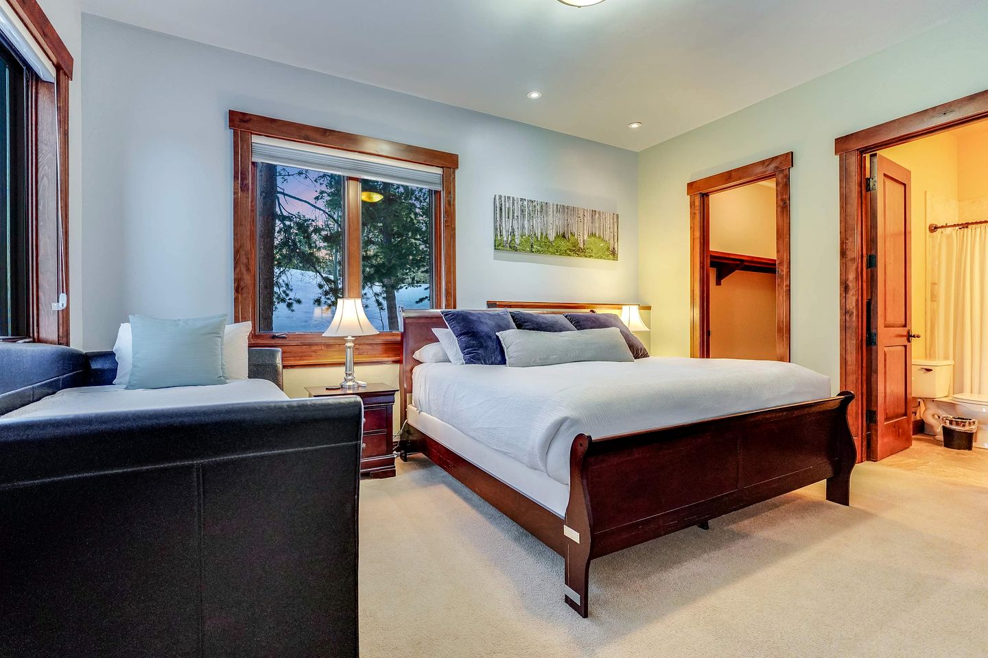 Luxurious Cabin with Game Room and Hot Tub in the Heart of the Rockies in Breckenridge, Colorado