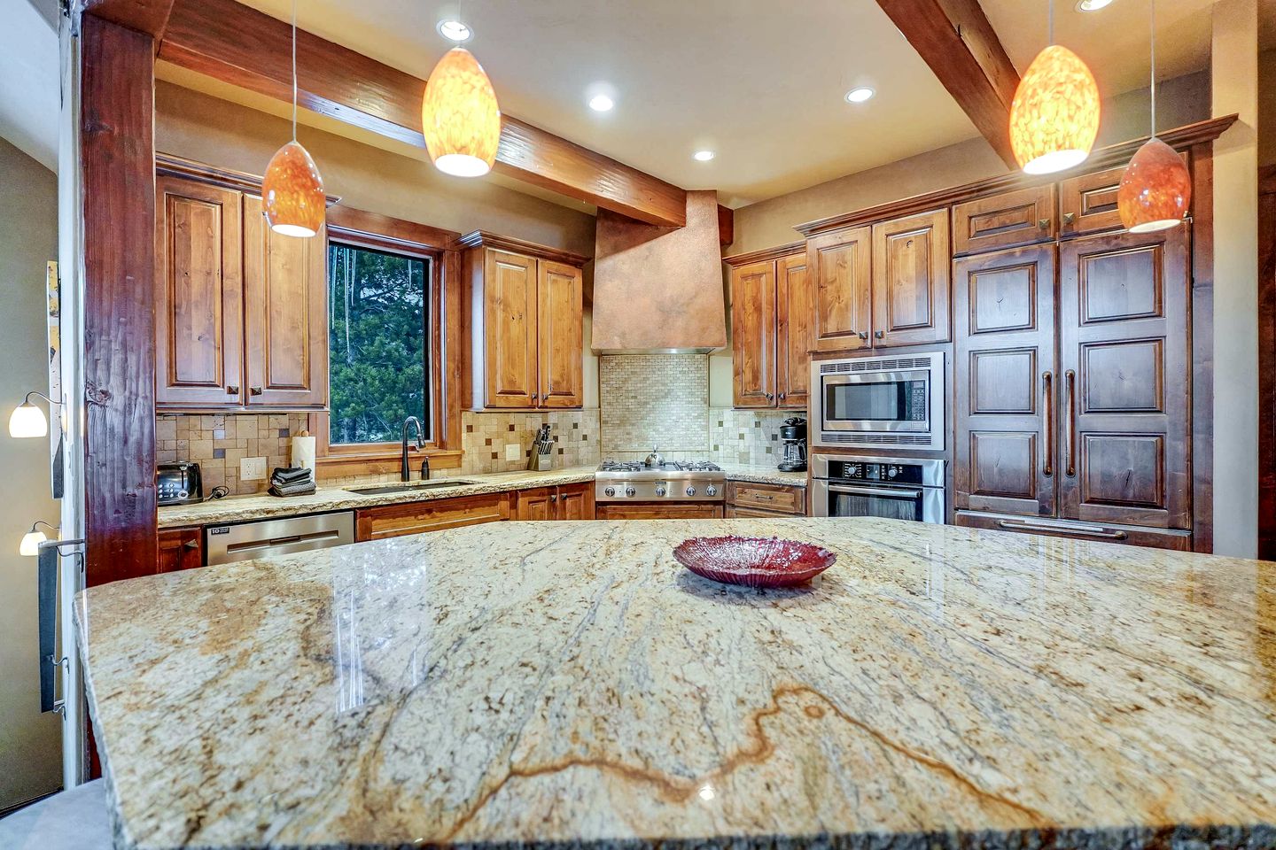 Luxurious Cabin with Game Room and Hot Tub in the Heart of the Rockies in Breckenridge, Colorado