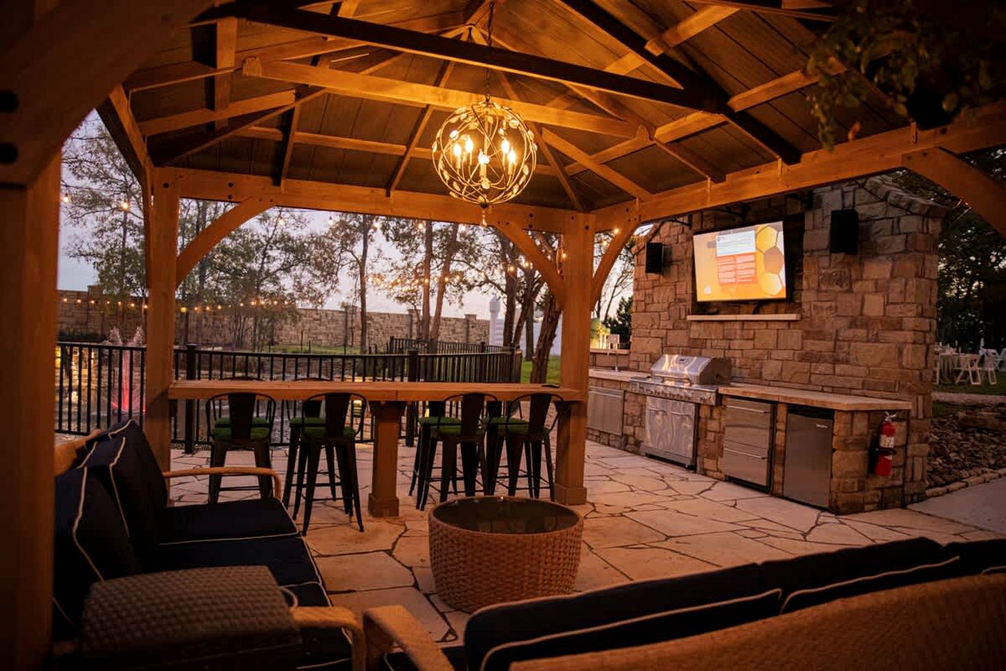 Opulent Luxury Villa Haven near Lake Walter E. Long in Texas