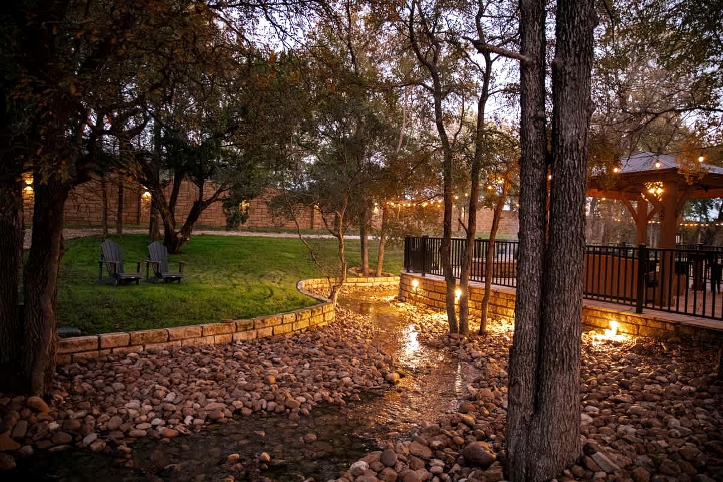 Opulent Luxury Villa Haven near Lake Walter E. Long in Texas