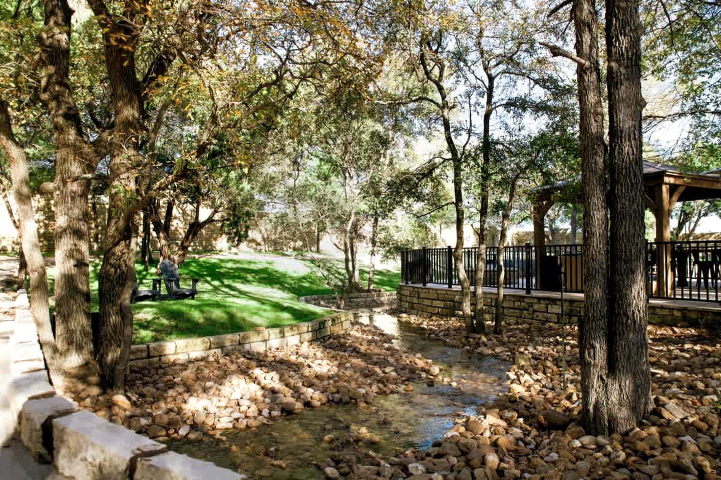 Opulent Luxury Villa Haven near Lake Walter E. Long in Texas