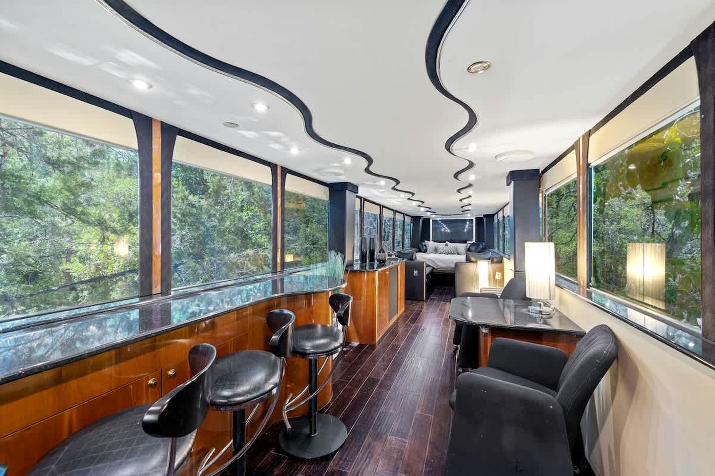 Opulent Luxury Villa Haven near Lake Walter E. Long in Texas