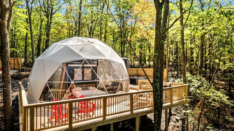 Outstanding Dome with Fire Pit and Hot-tub in Capon Bridge, West Virginia