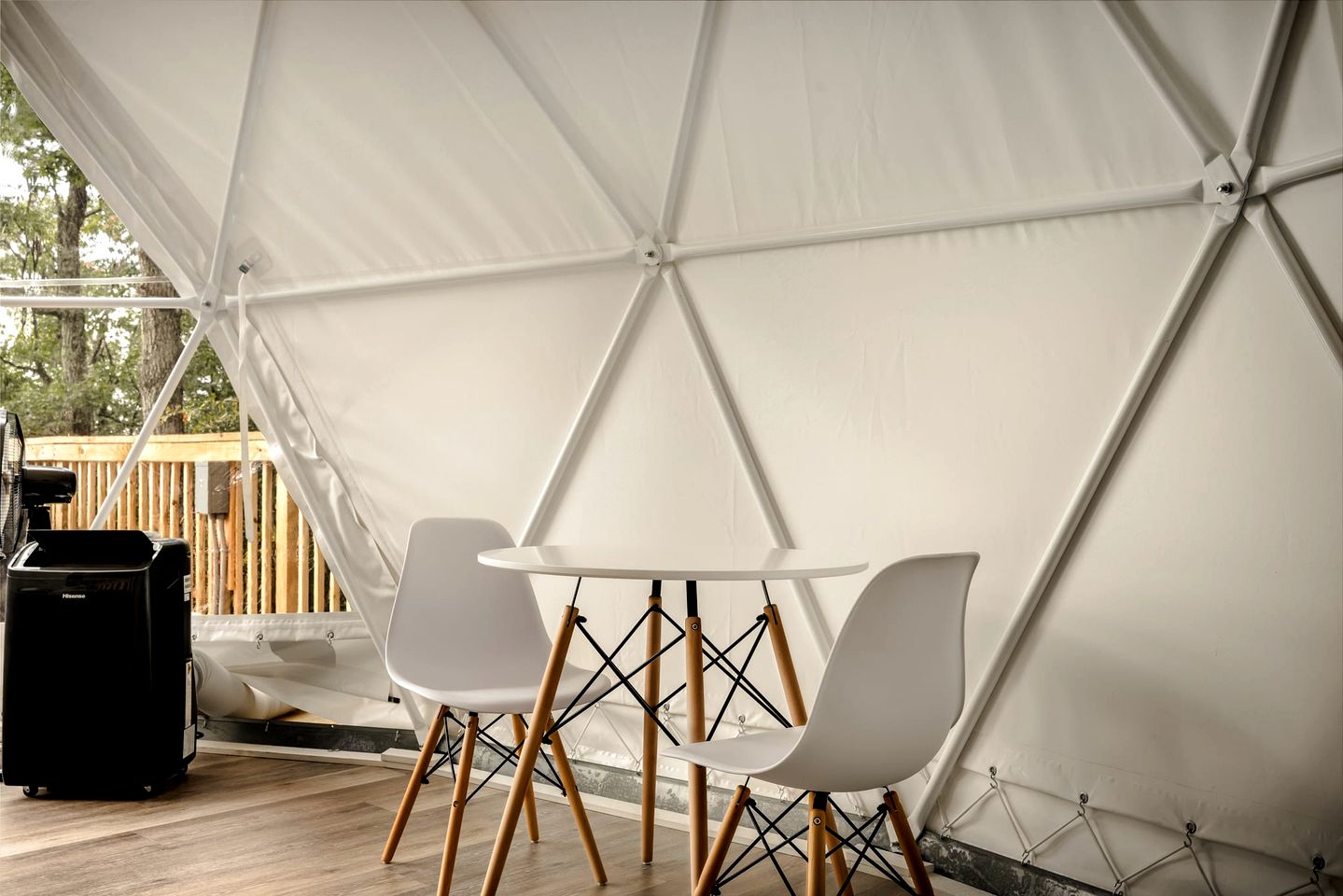Stunning Dome with Barbecue and Hot-tub in Capon Bridge, West Virginia