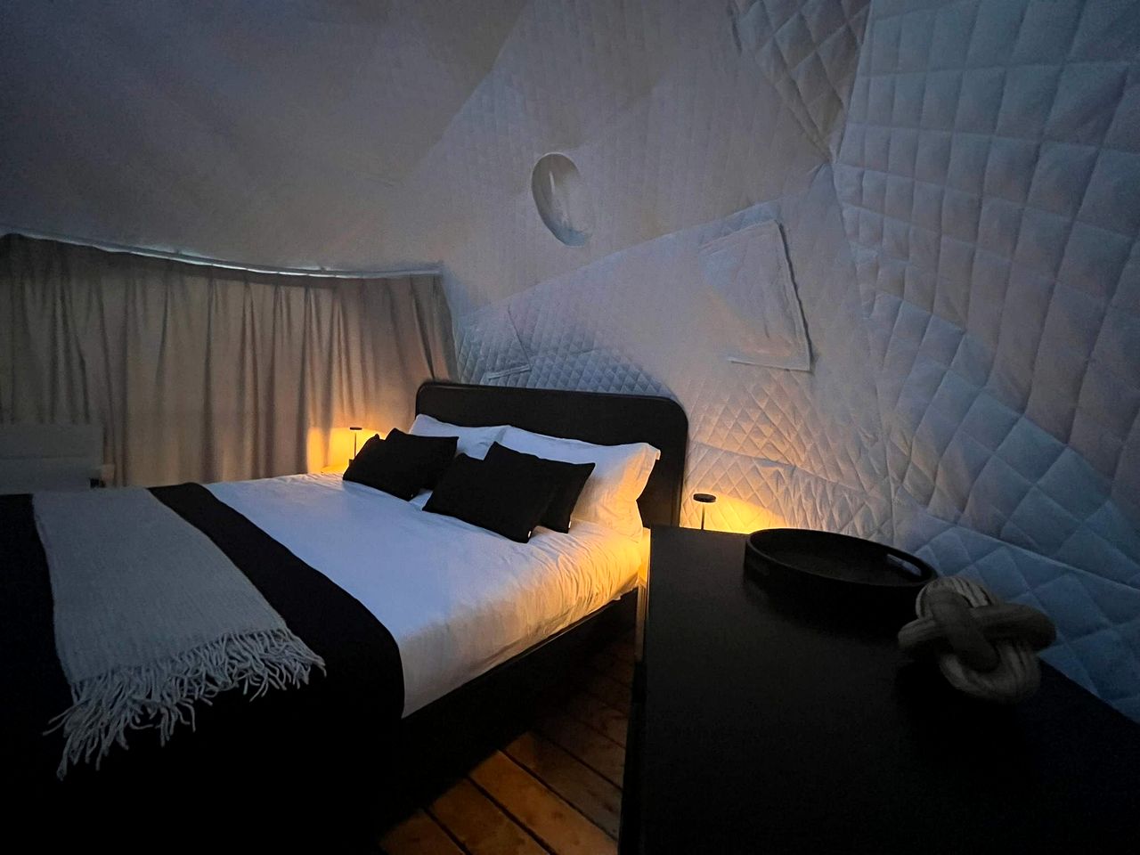 Luxurious Nordic Geodome with Stargazing Skylight near The Grotto in Tobermory, Ontario