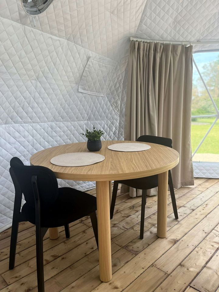 Luxurious Nordic Geodome with Stargazing Skylight near The Grotto in Tobermory, Ontario
