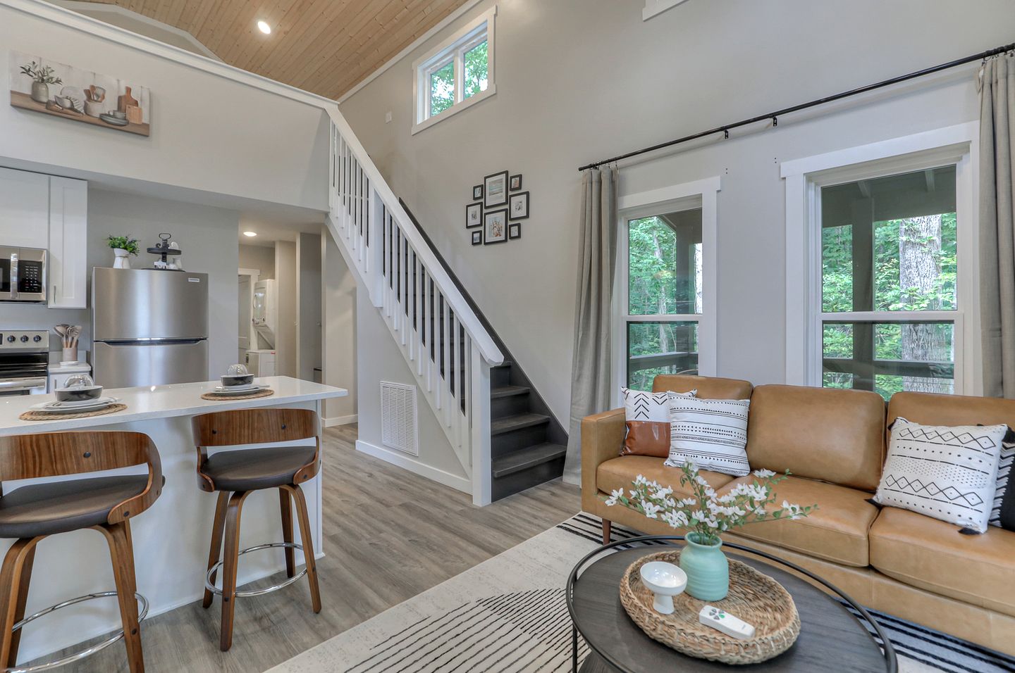 Cute Cottage Settled Between Trees in Monteagle, Tennessee